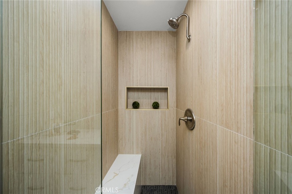 3566 Beverly Glen Property Photo 66
