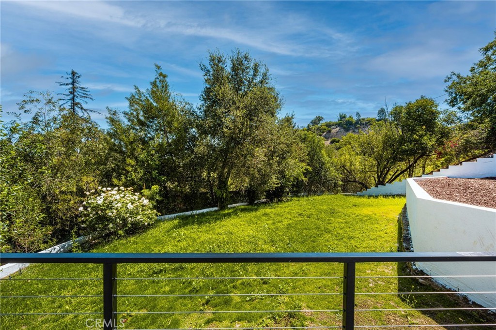 3566 Beverly Glen Property Photo 68
