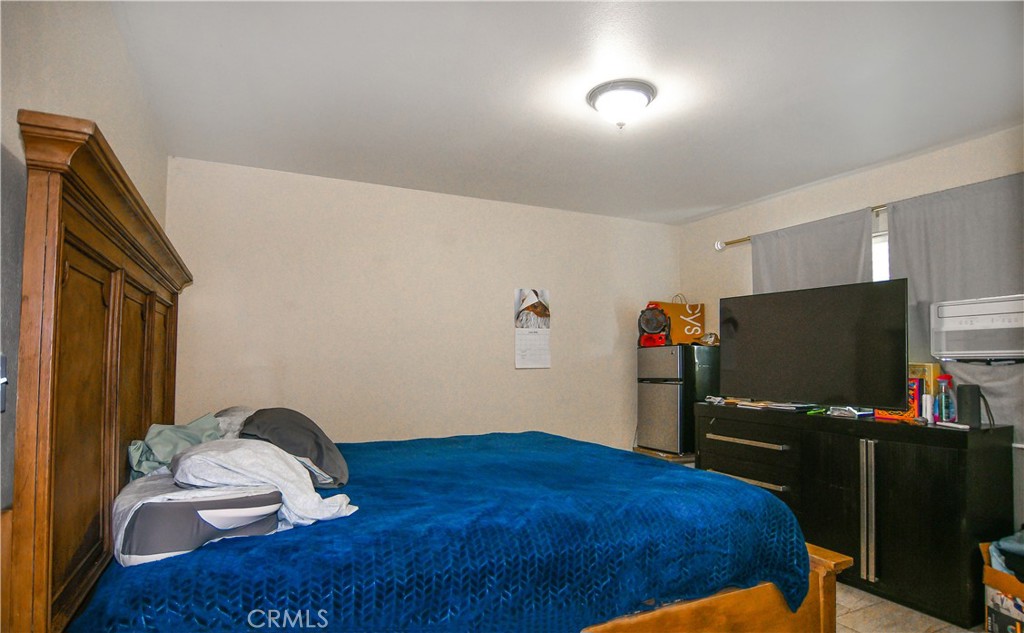 1003 W Bishop Property Photo 11