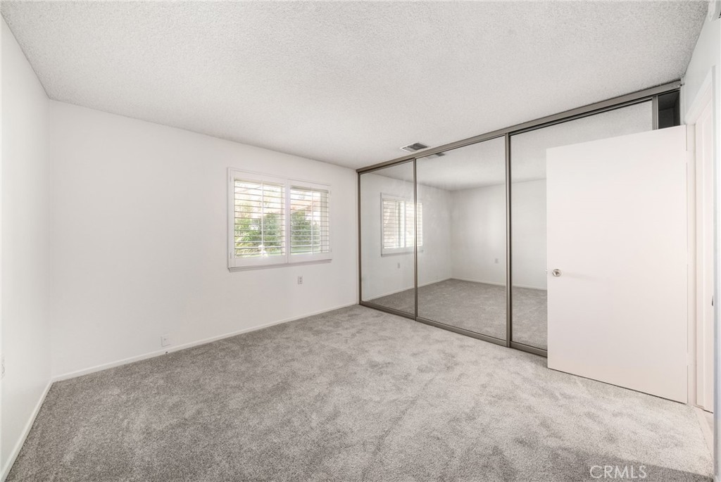 2026 Via Mariposa C Property Photo 26