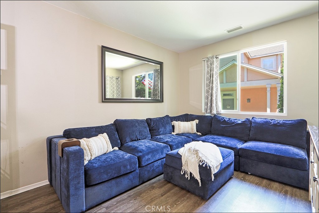 10 Bluff Cove Property Photo 3