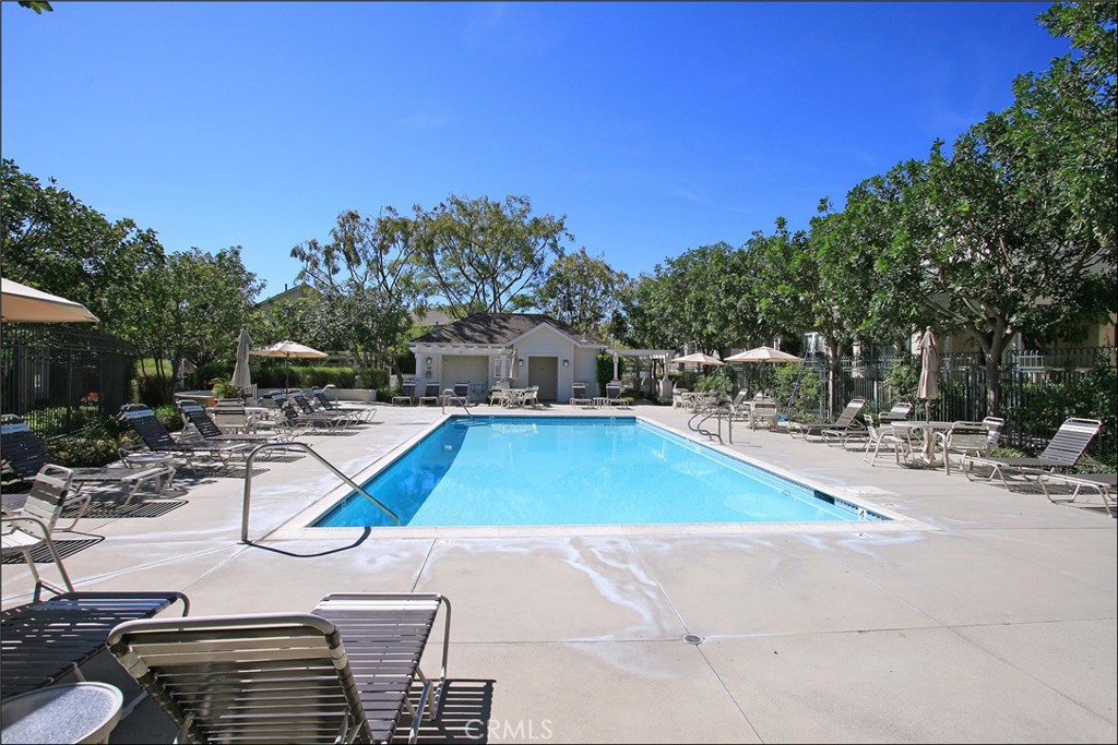 10 Bluff Cove Property Photo 34