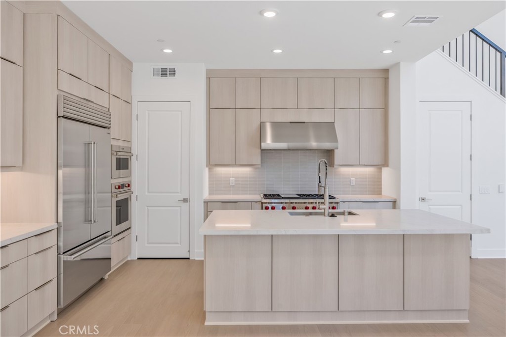 169 Creation Property Photo 8
