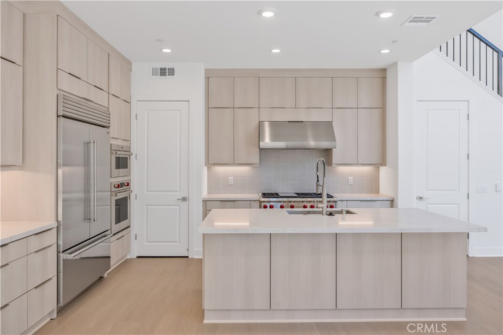 169 Creation Property Photo 8