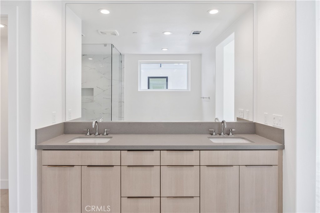 169 Creation Property Photo 23