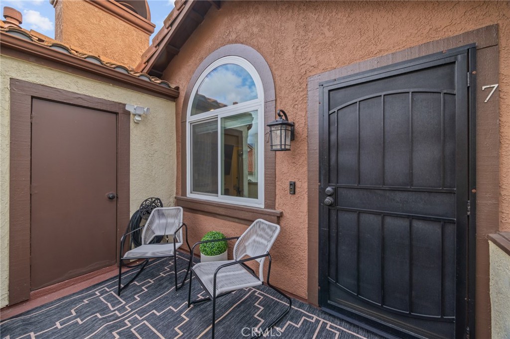 7 Rosa Property Photo 3