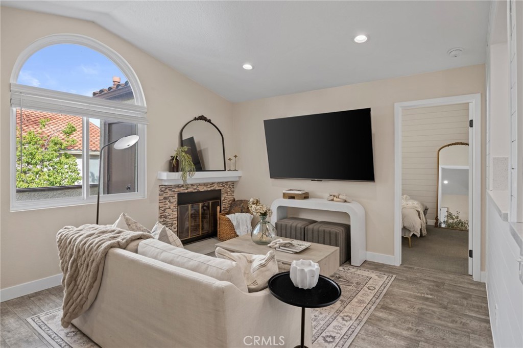 7 Rosa Property Photo 5