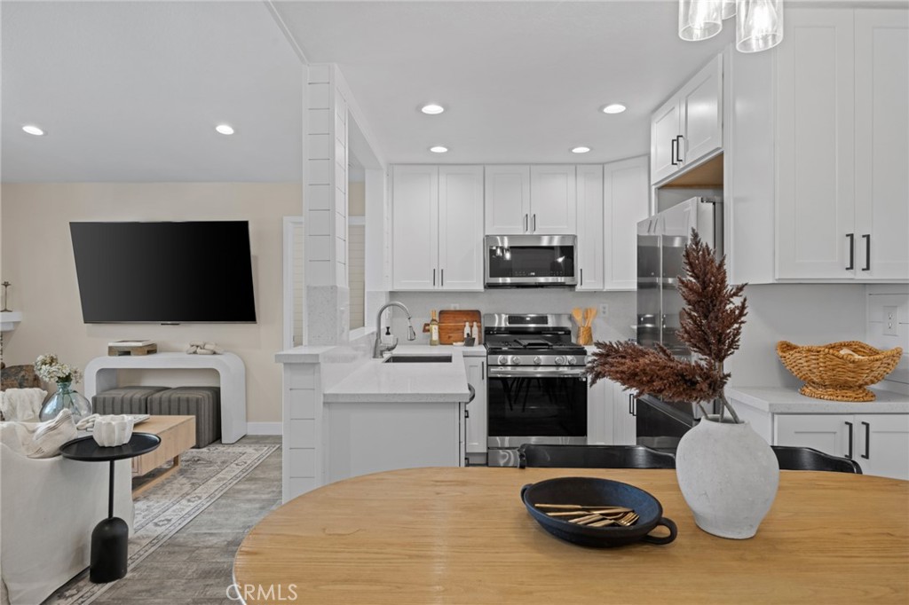 7 Rosa Property Photo 8