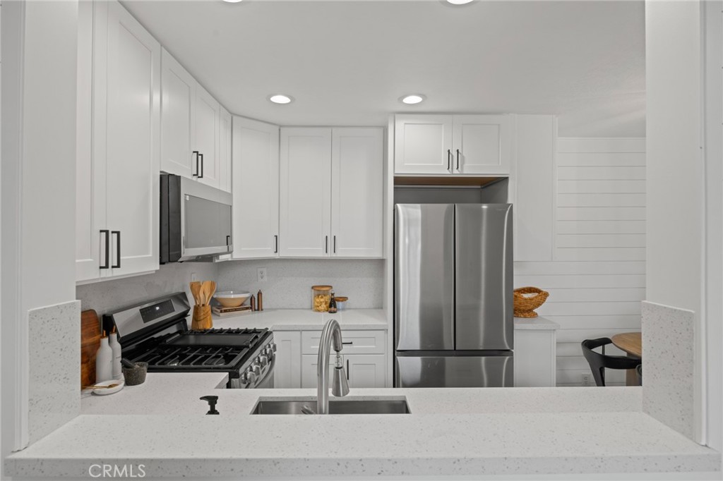 7 Rosa Property Photo 11
