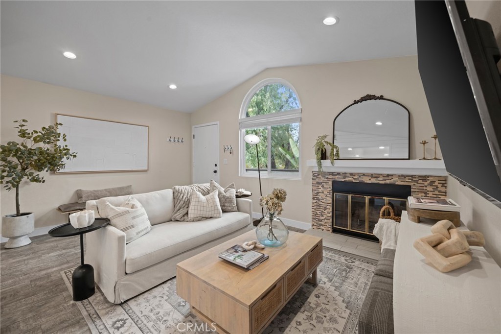 7 Rosa Property Photo 12