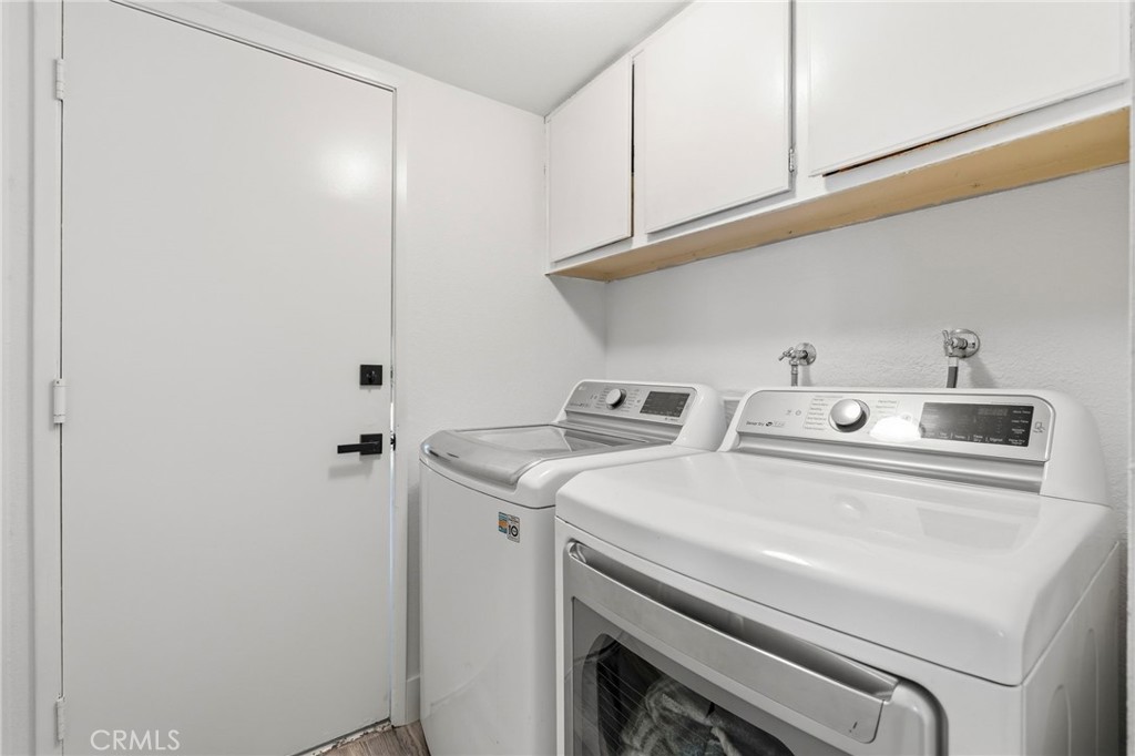 25012 Woodridge Property Photo 31