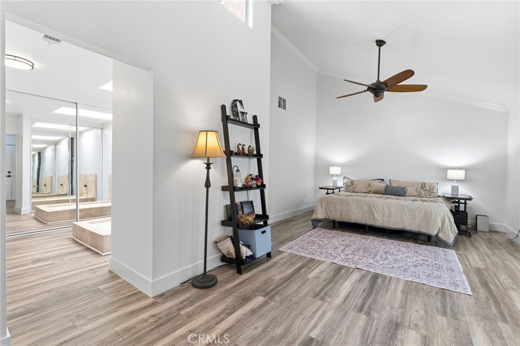 25012 Woodridge Property Photo 39