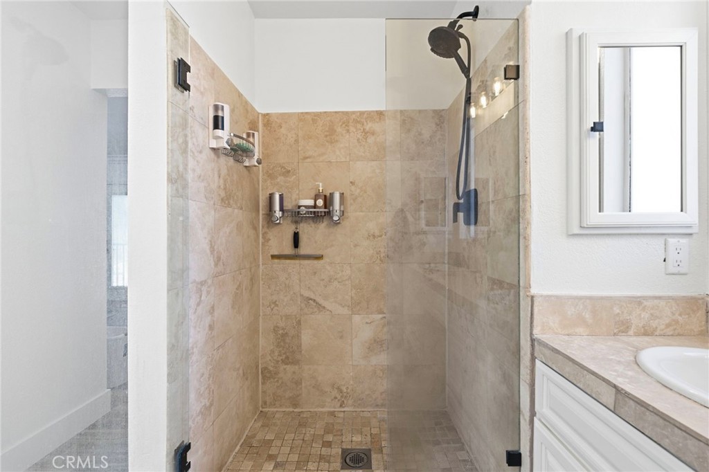 25012 Woodridge Property Photo 42