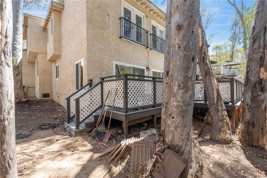 25012 Woodridge Property Photo 56
