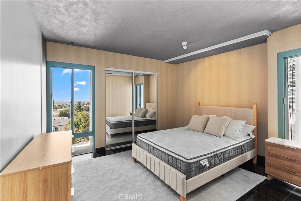 10336 Wilshire 703 Property Photo 17