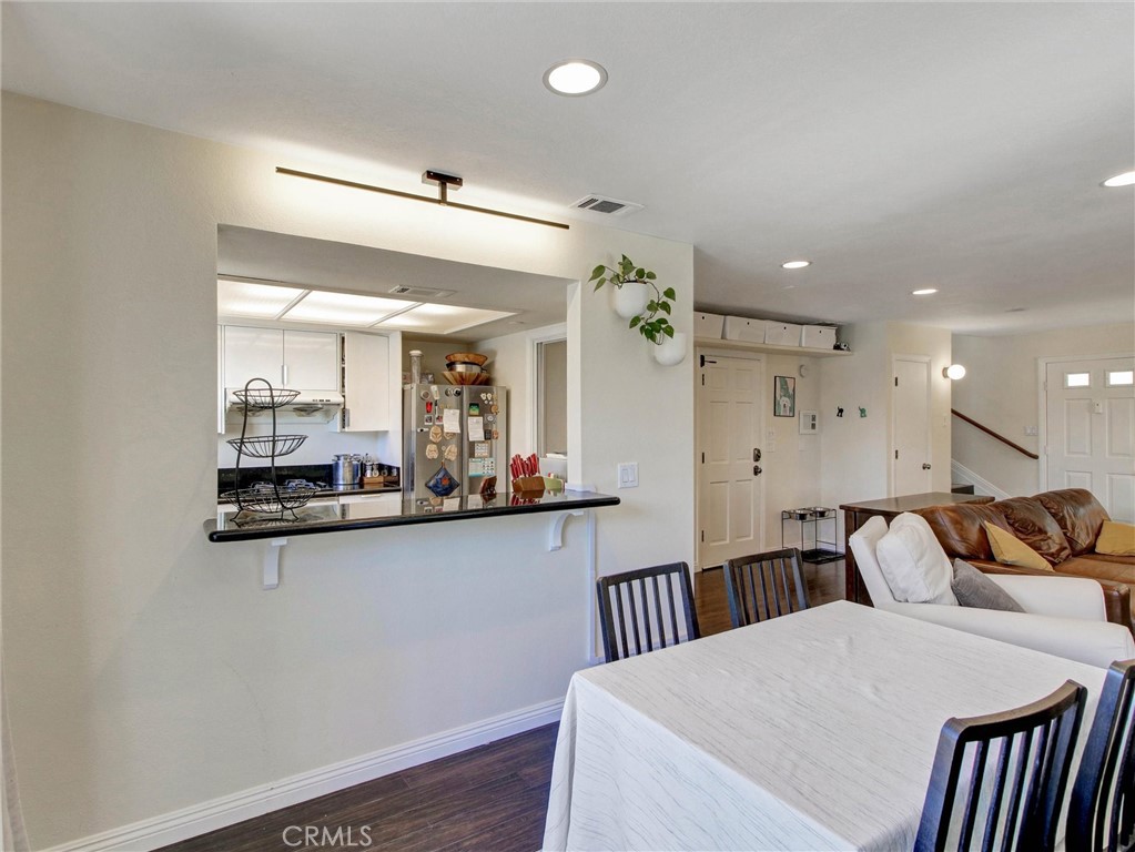 379 N Mentor Avenue 1 Property Photo 21