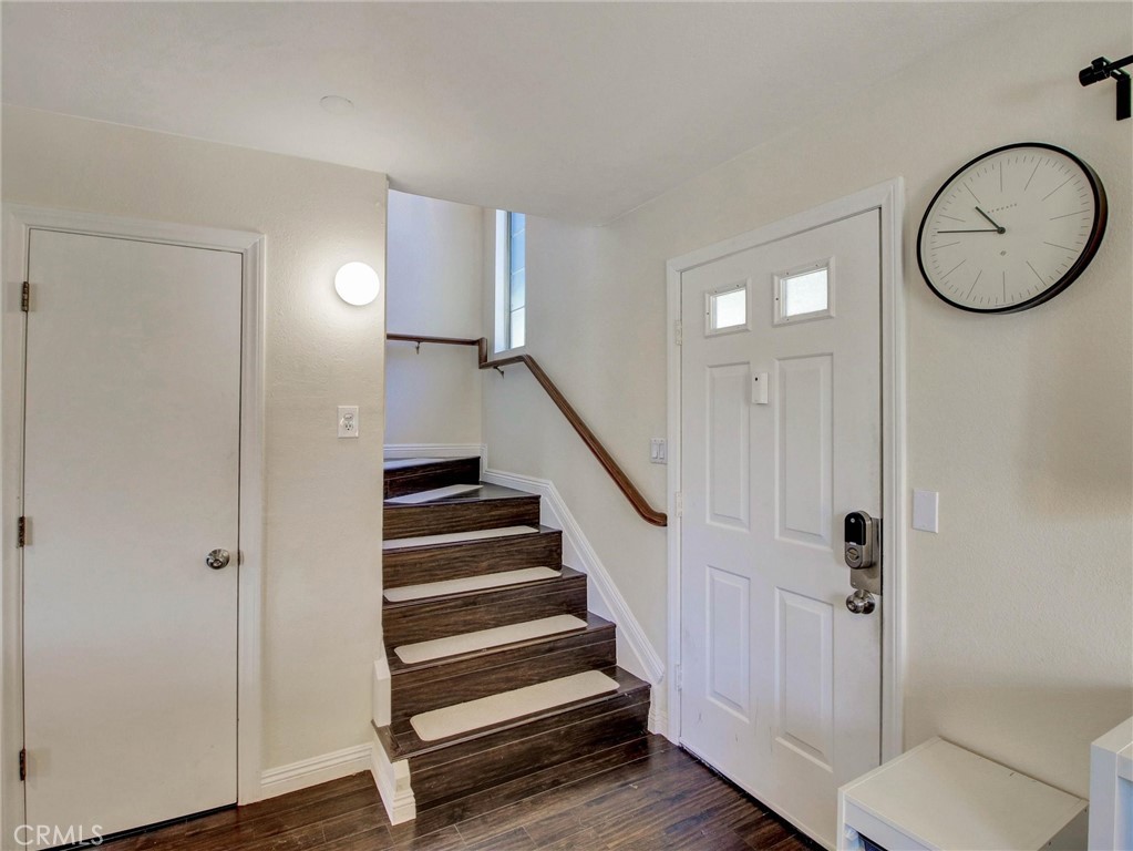 379 N Mentor Avenue 1 Property Photo 33