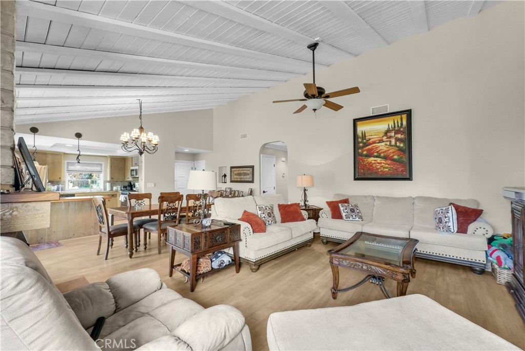 25642 Windjammer Dr Property Photo 8