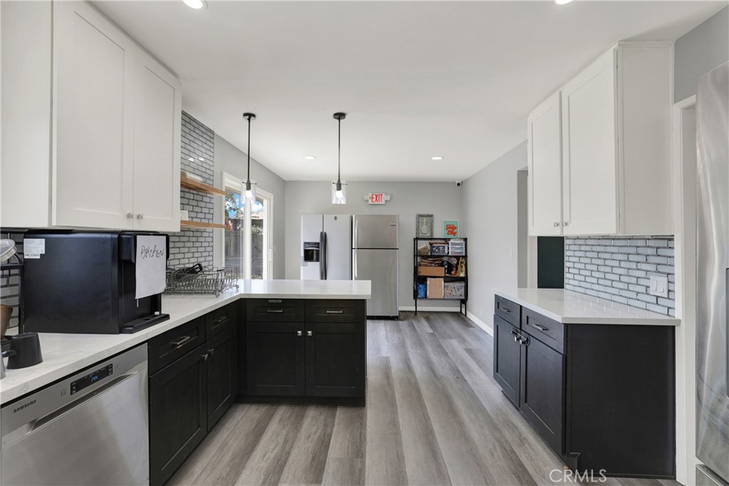 16092 Feltham Property Photo 8