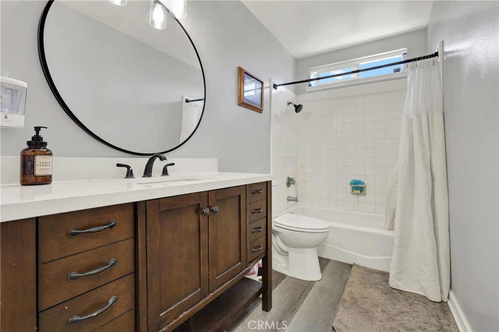 16092 Feltham Property Photo 10