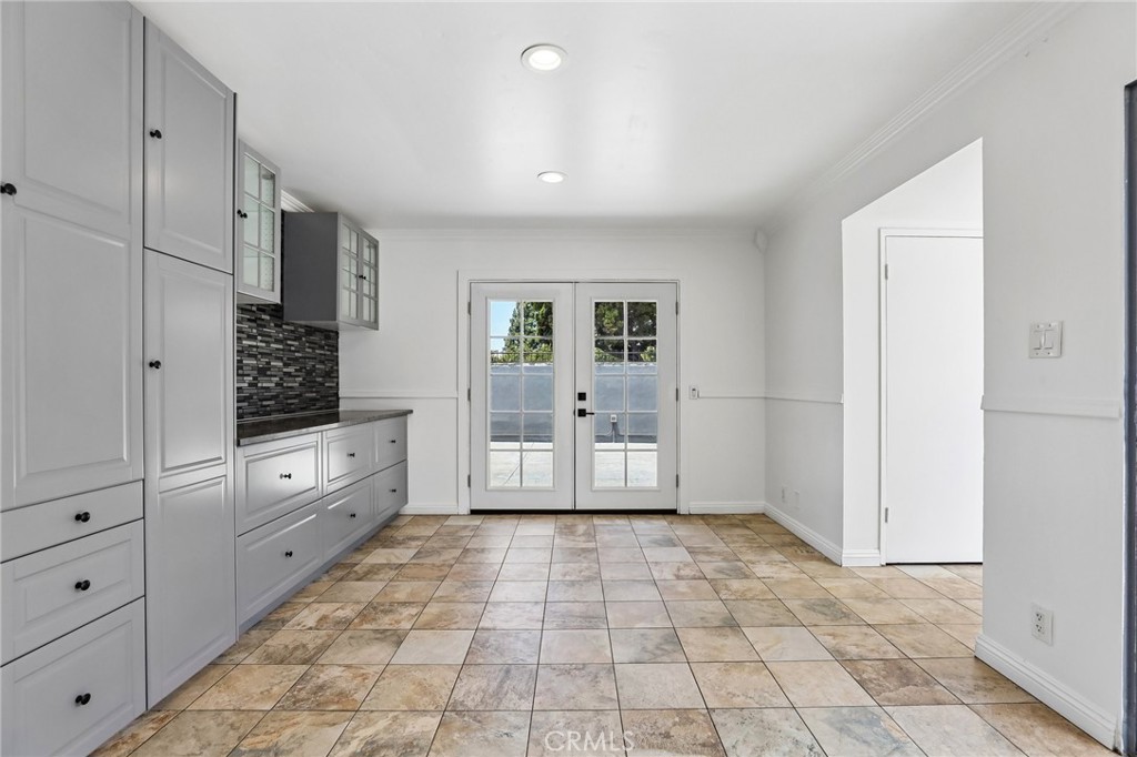 1760 N Glenview Property Photo 11