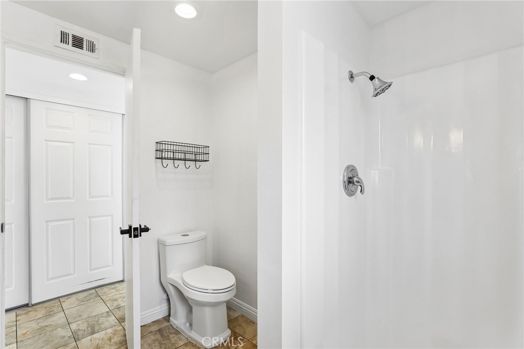 1760 N Glenview Property Photo 16
