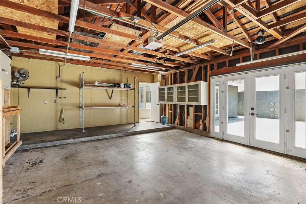 1760 N Glenview Property Photo 23