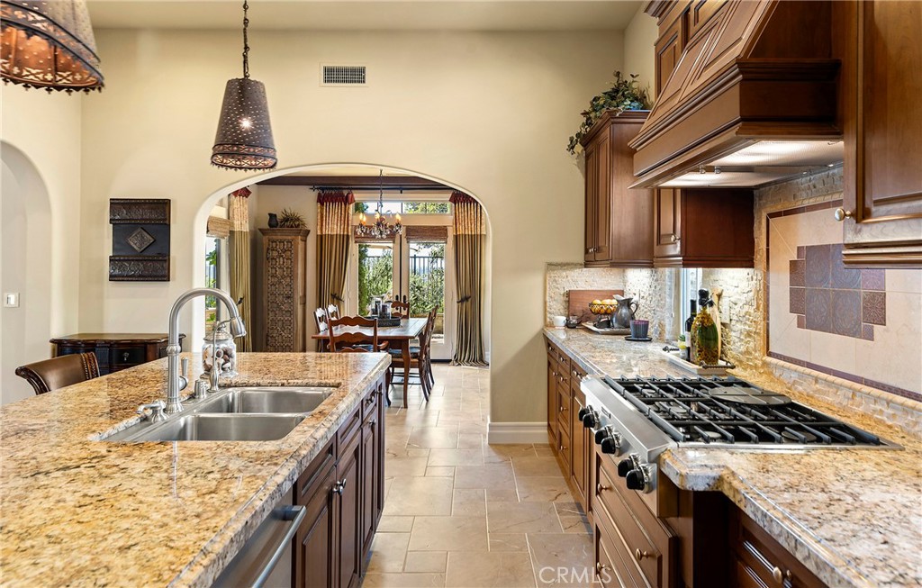 9 Sandalo Court Property Photo 26