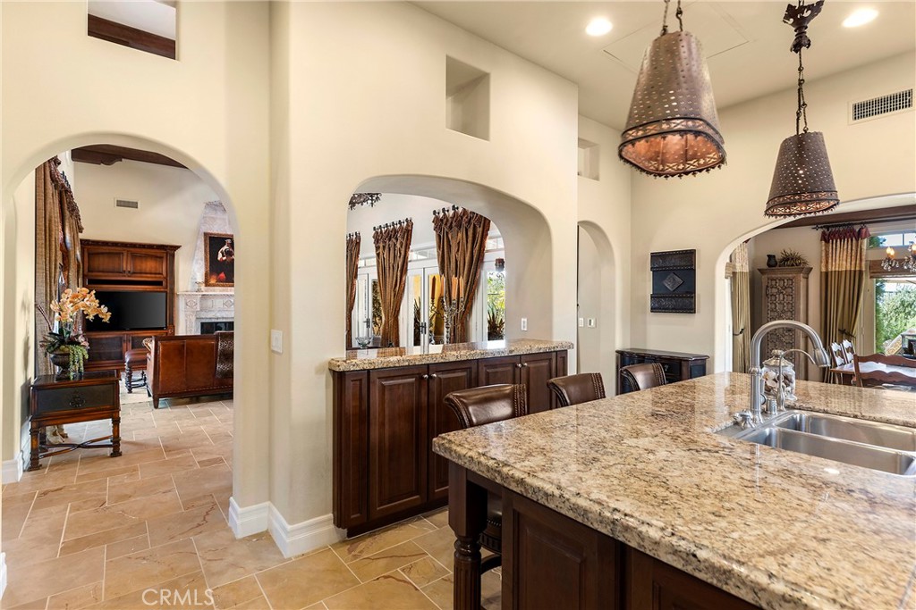 9 Sandalo Court Property Photo 31