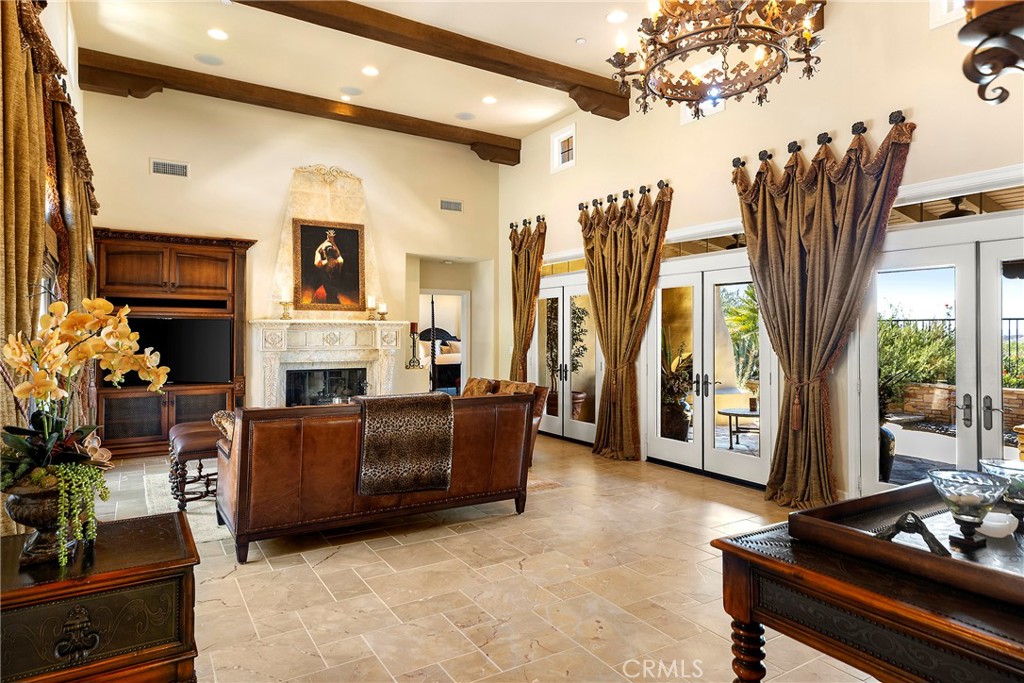 9 Sandalo Court Property Photo 32