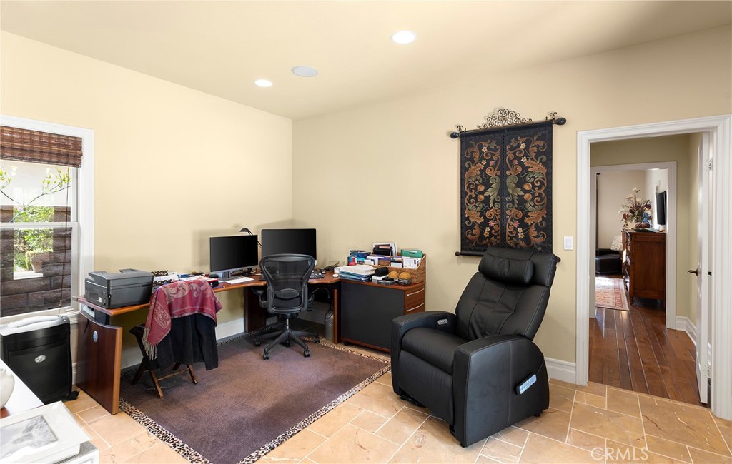 9 Sandalo Court Property Photo 42