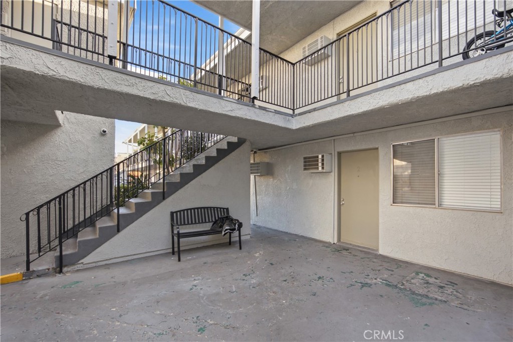 14542 Saticoy Property Photo 6
