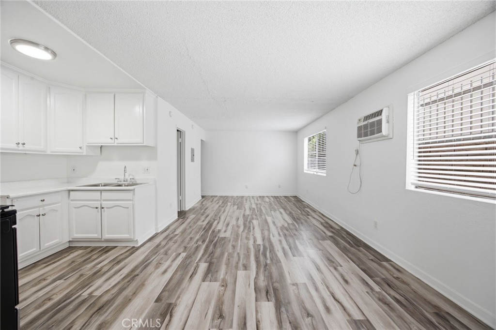 14542 Saticoy Property Photo 9