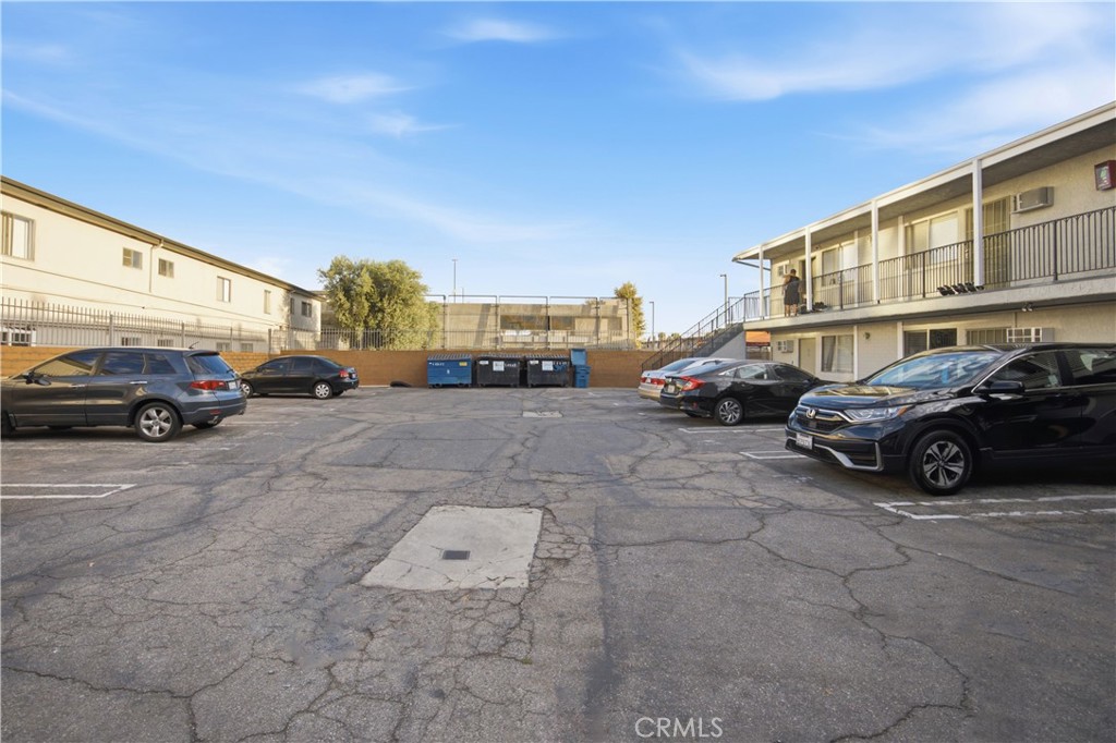 14542 Saticoy Property Photo 16