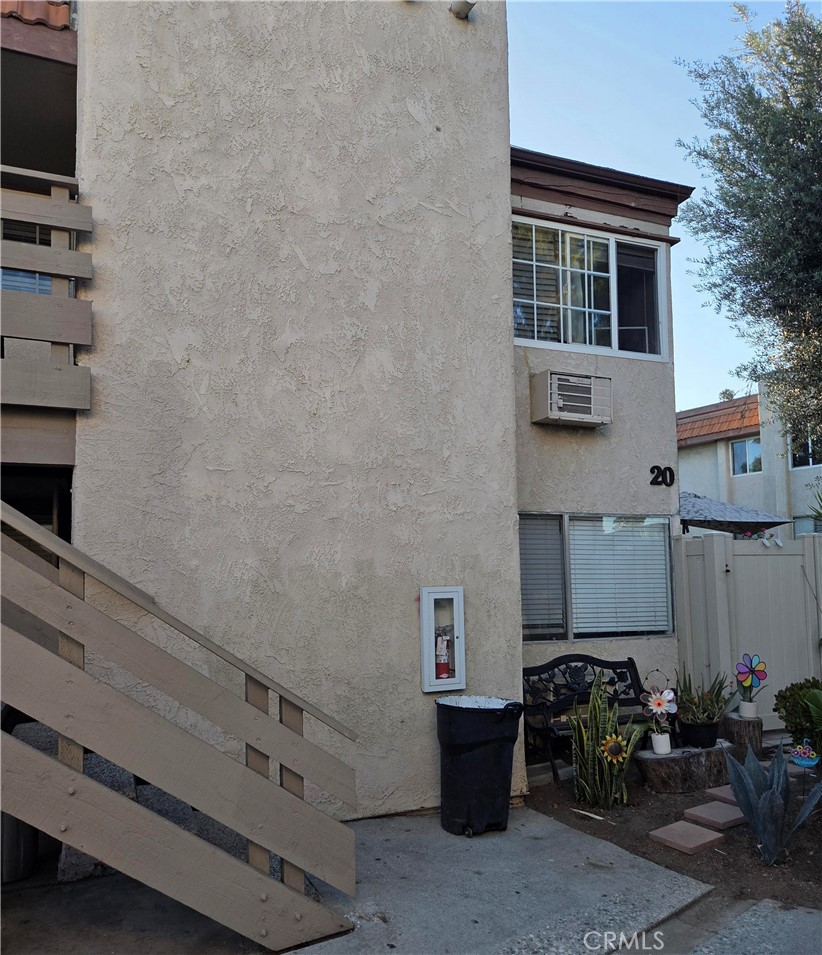 212 S Kraemer 2005 Property Photo 1