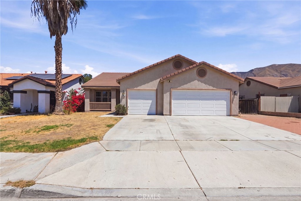 231 Spinnaker Property Photo 1