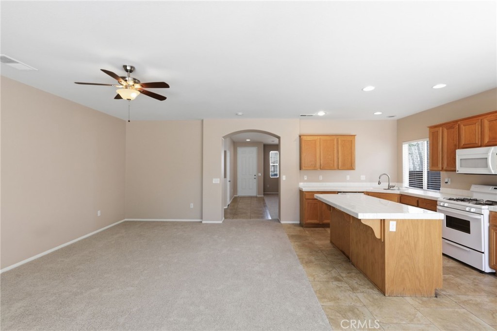 231 Spinnaker Property Photo 5