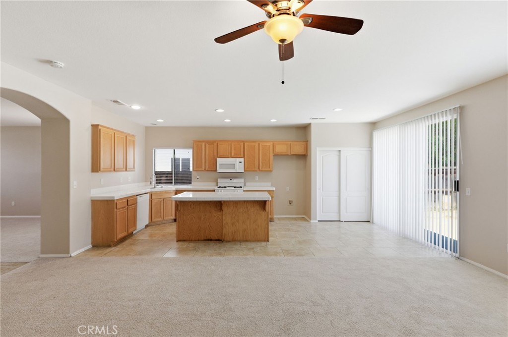 231 Spinnaker Property Photo 6