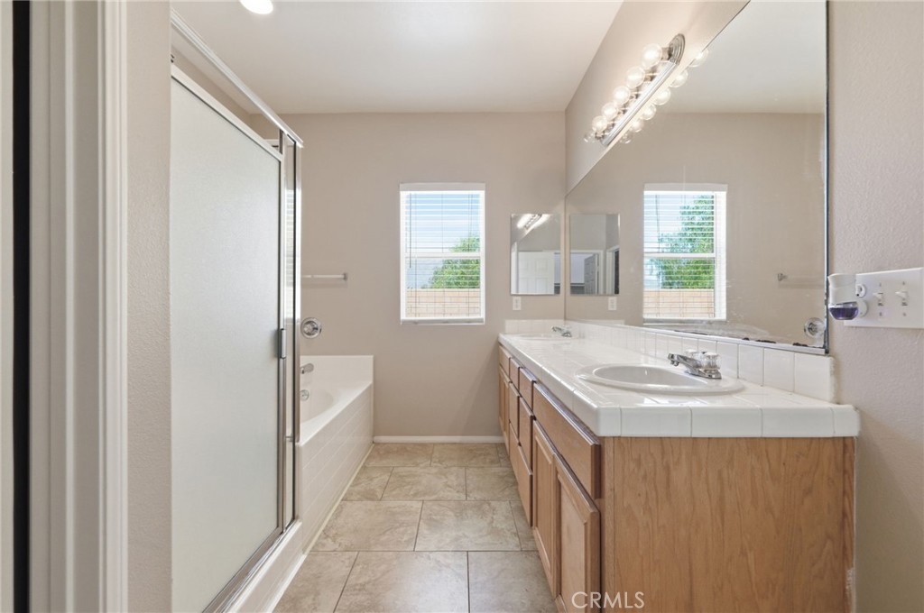 231 Spinnaker Property Photo 10