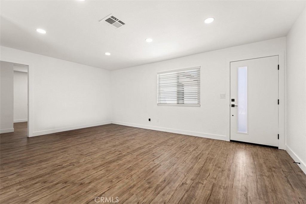 9571 Brookline Property Photo 10