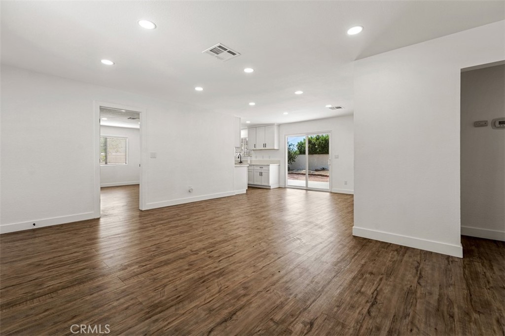 9571 Brookline Property Photo 12