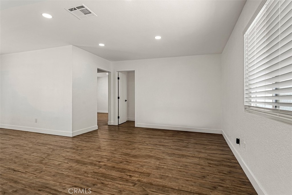 9571 Brookline Property Photo 14