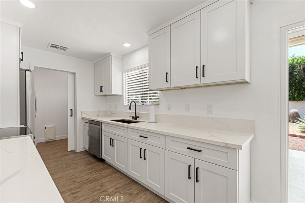 9571 Brookline Property Photo 18