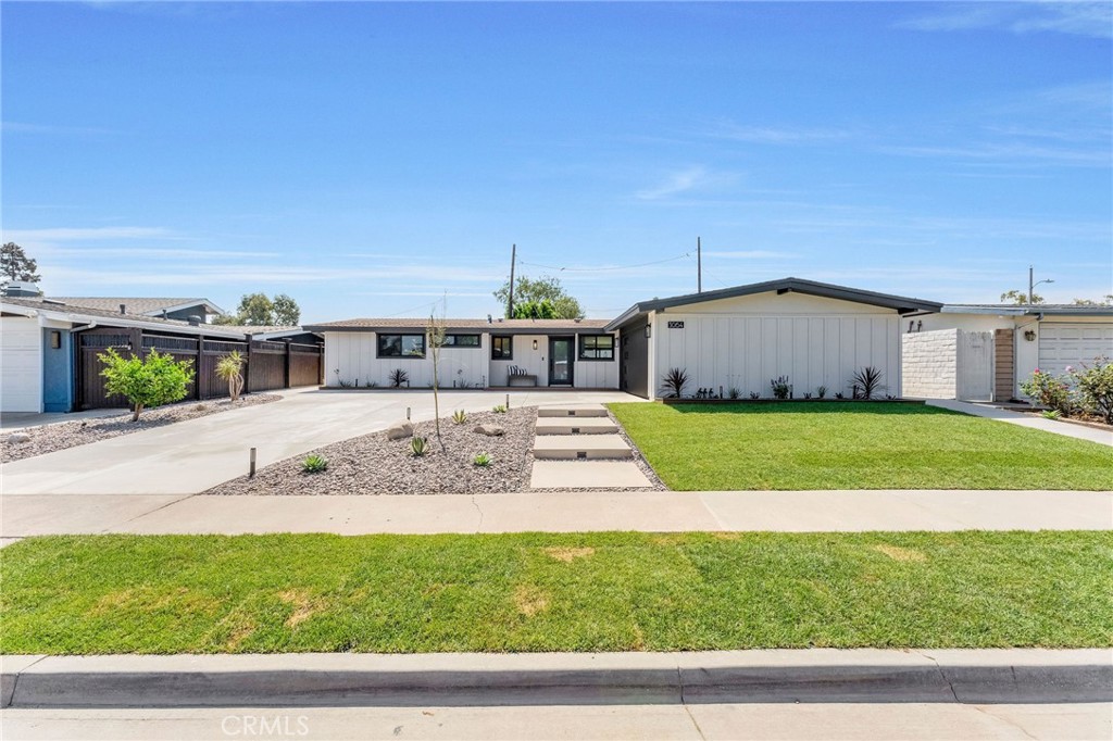 3064 Gibraltar Property Photo 4