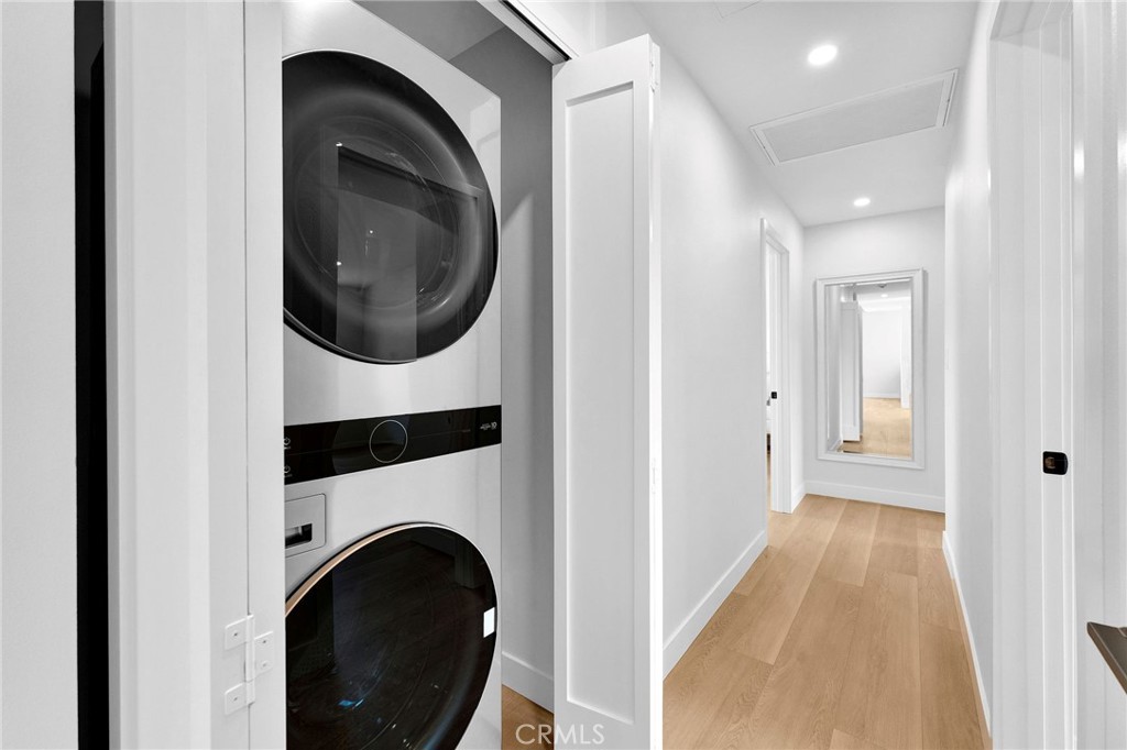 3064 Gibraltar Property Photo 26