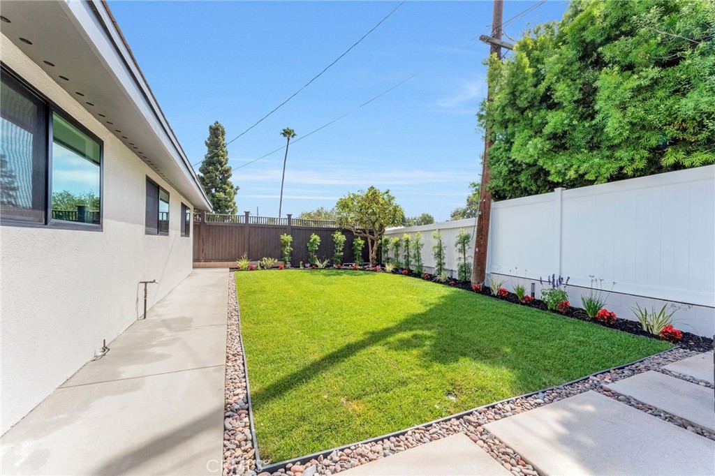 3064 Gibraltar Property Photo 32