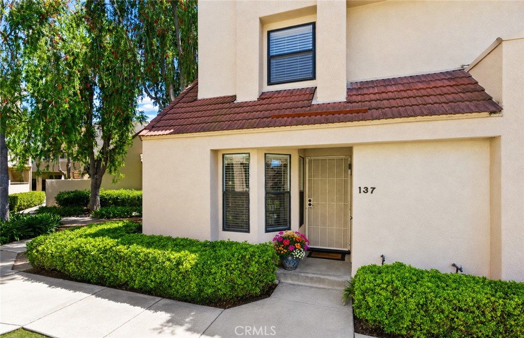 137 Pearl Property Photo 1