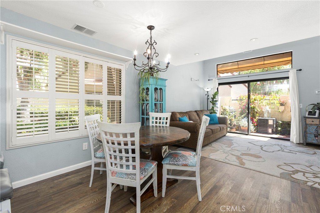 137 Pearl Property Photo 8