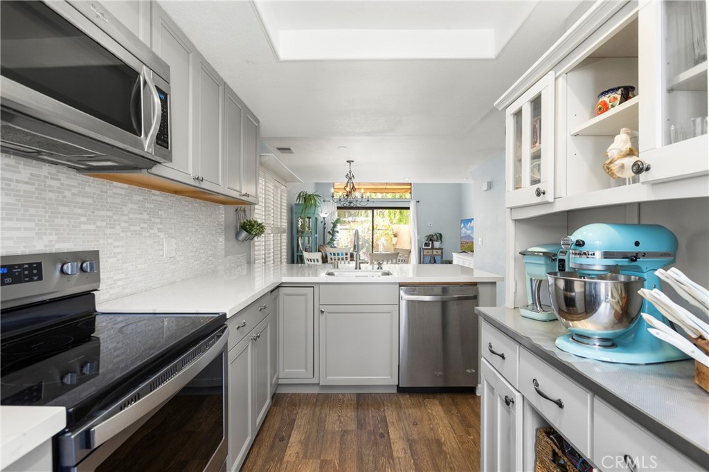 137 Pearl Property Photo 10