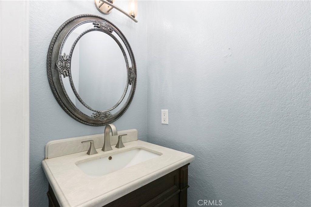 137 Pearl Property Photo 12